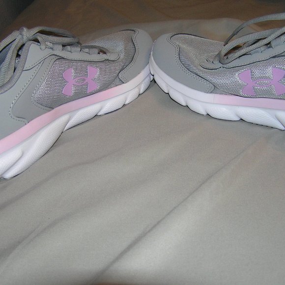 Under Armour - Picture 6 of 8